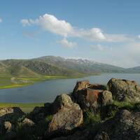 دریاچه نئور
